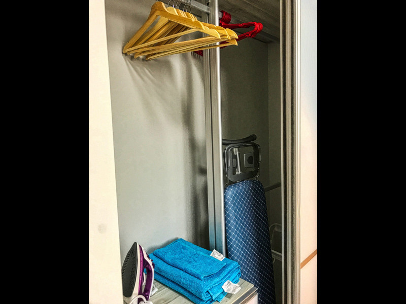 1bedroom serviced apartment Clementi bedroom wardbrobe
