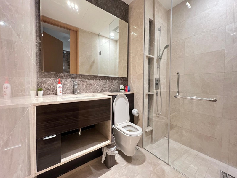 1 Bedroom Bathroom